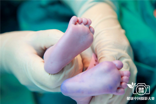 新生儿DNA绑定出生证研究启动