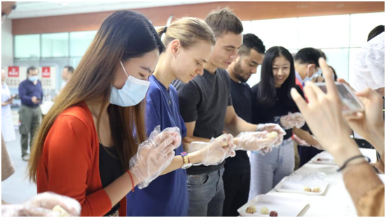 包机送学生回家，天津大学这波操作太暖了！