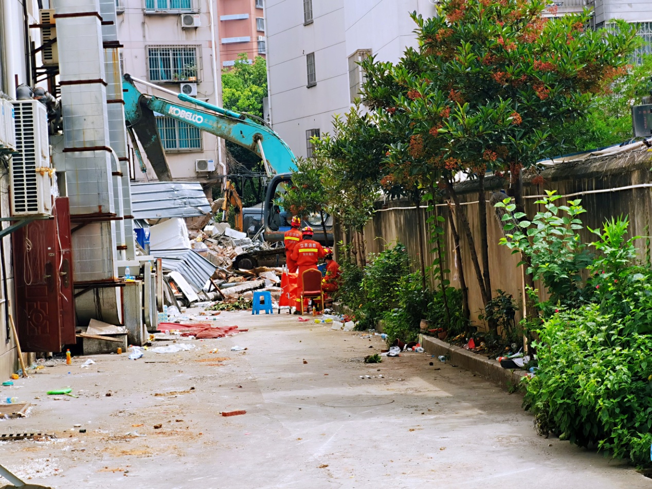 苏州吴江一酒店发生倒塌，两年内全国发生三起