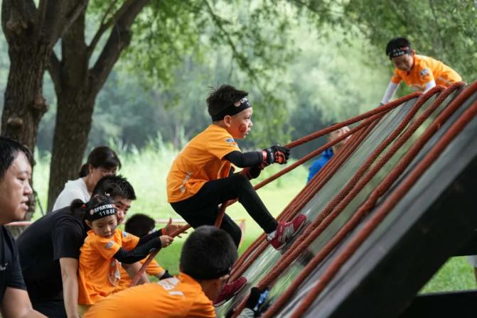 下腰训练成我国儿童脊髓损伤首位原因，教育部提醒