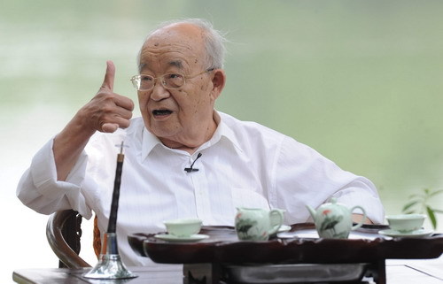 乔羽:活到90还得动